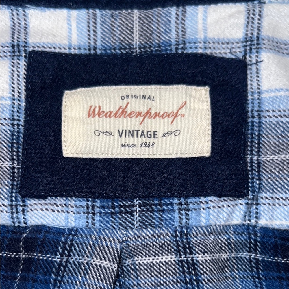 EUC (Like New) - David Peyser Sportswear Blue and White Button Down Shirt - Picture 10 of 10